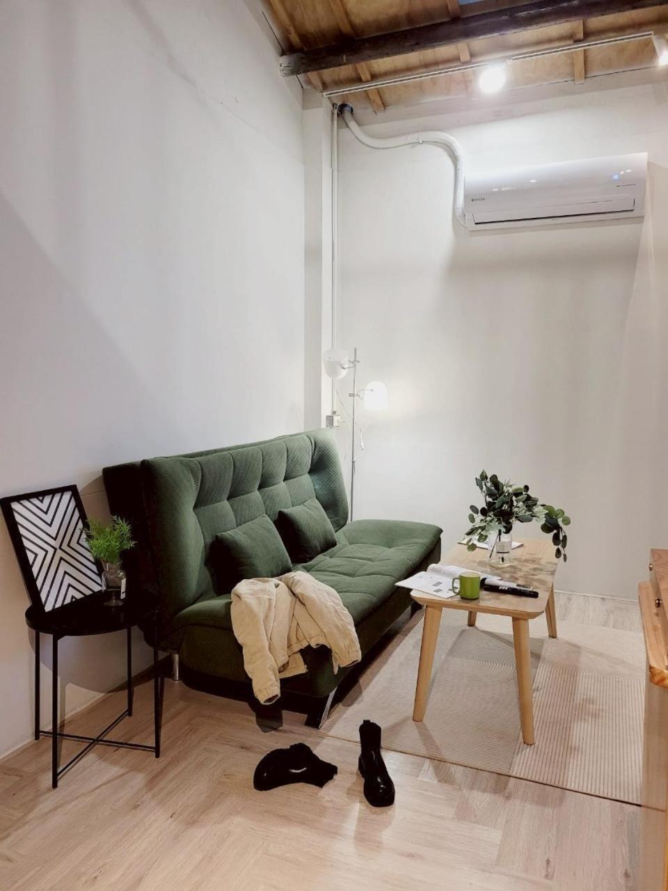 頭フン市 Chill Lo 訂房後請收訊息確認アパートホテル エクステリア 写真